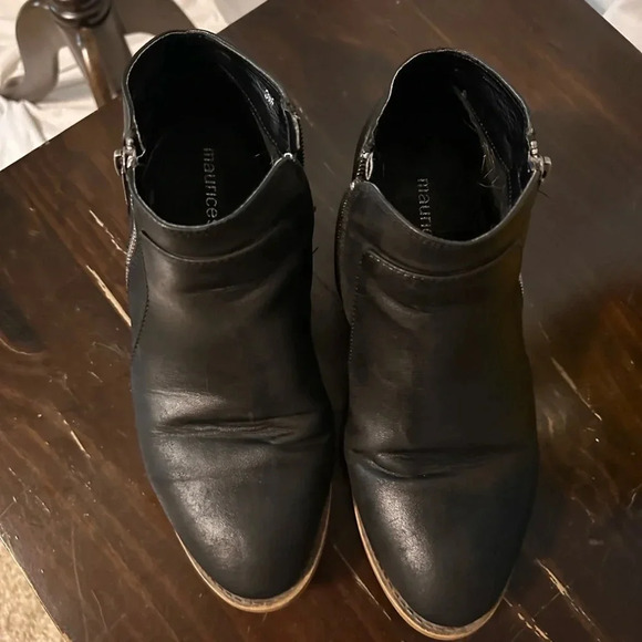 Maurice Size 9 Side Zip Booties. Low Heel. Black. 2 Zips Inside Needs Cleaning. - Picture 4 of 8